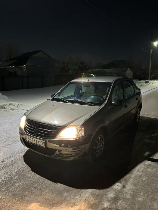 Renault Logan 2010 год
