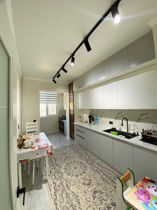 Продаётся 4-комнатная квартира на 4/5 этаже в мкр ВЕРХНИЙ ОТЫРАР