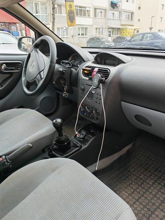 Opel Corsa 1.2 Benzină + GPL - An 2004 impecabilă
