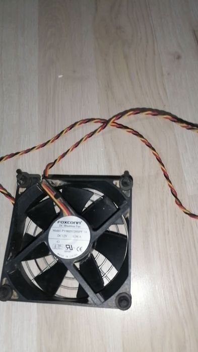 Vând piese pentru PC