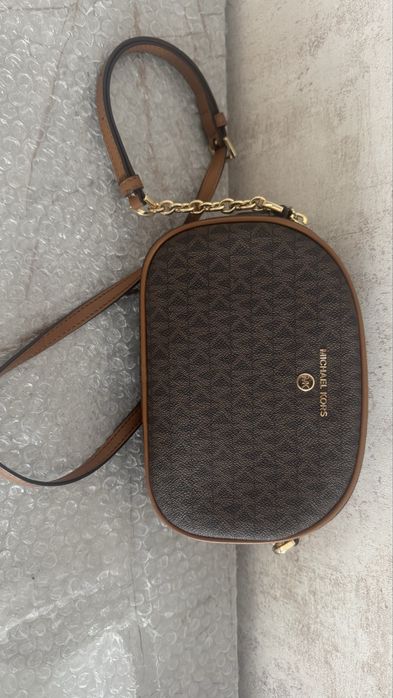 Сумка от Michael Kors кросс боди