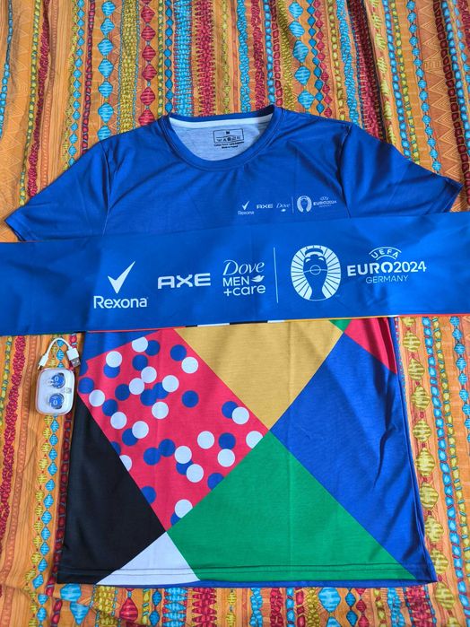 Kit suporter EURO 2024, tricou, căști, eșarfă, toate cu logo oficial
