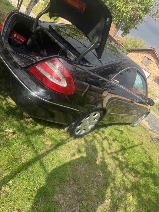 Мерцедес CLK 270 2005 год.