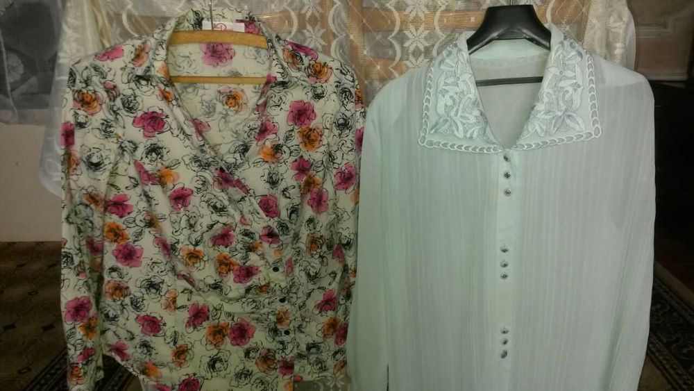 БЛУЗКИ ЖЕНСКИЕ В АССОРТИМЕНТЕ ( в отличном состоянии) Размер  - 48-52.