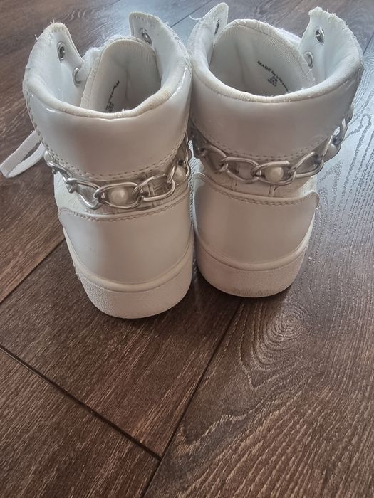 Дамски кецове Guess