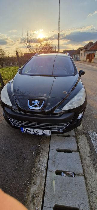 Vând piese Peugeot308