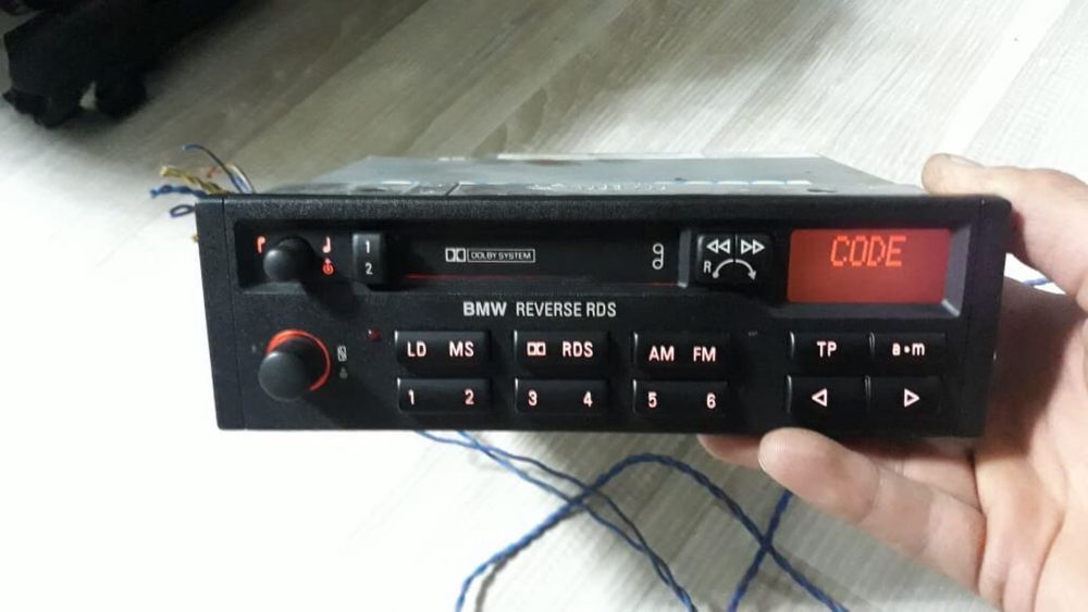 Штатный магнитофон BMW e34 e36