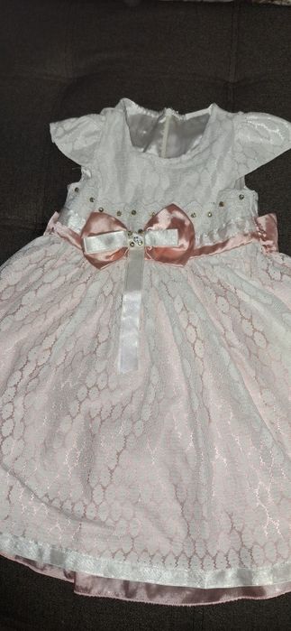 Роклички различни размери