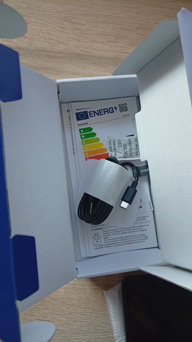 Urgent Telefon Maxcom