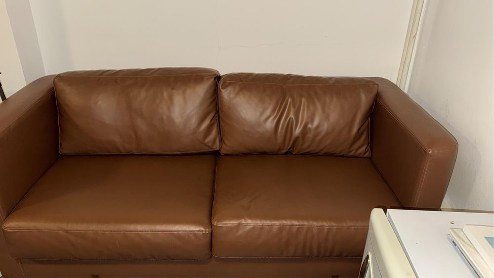 Продам диван почти новый