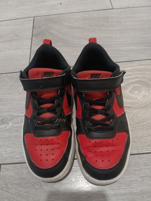 Tenesi Nike mărimea 32