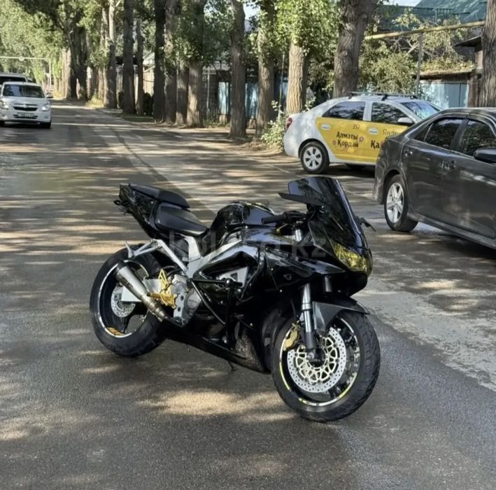 Honda CBR 900FB пробег 48000