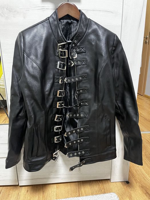 Алтернативно кожено яке