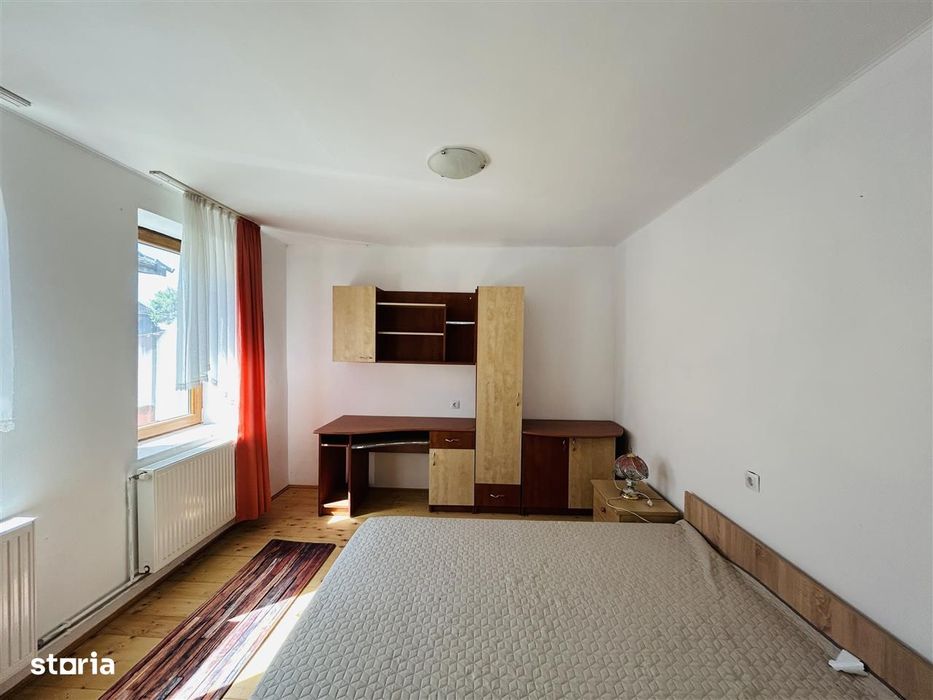 Casa individuala cu 2 corpuri si teren 625 mp - Avrig