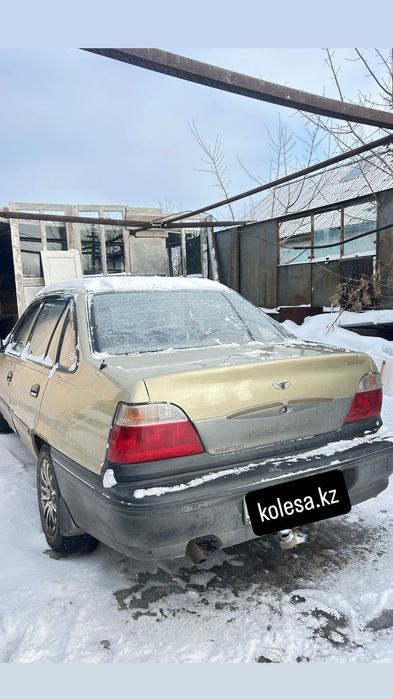 Продаю машина Нексия