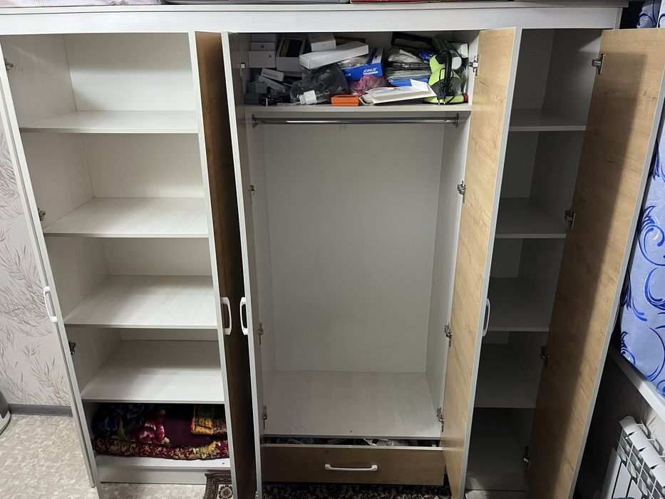 Продам шкаф для спальни