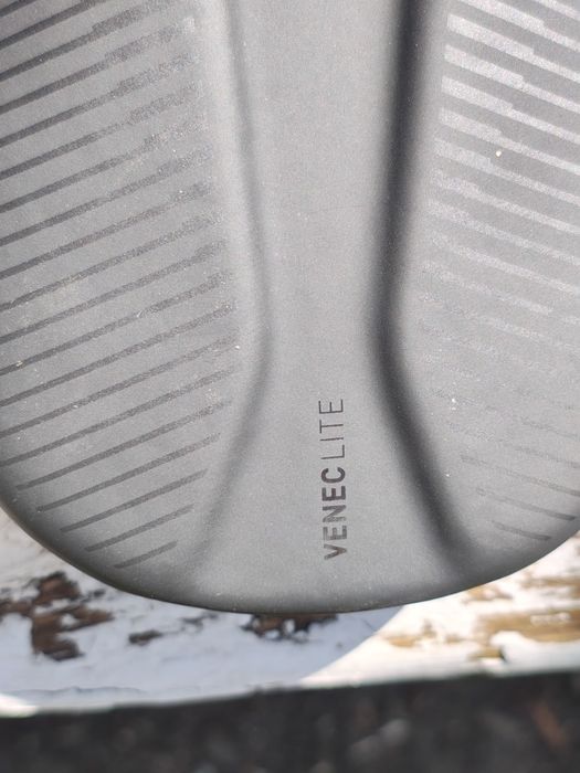 Продавам нова седалка