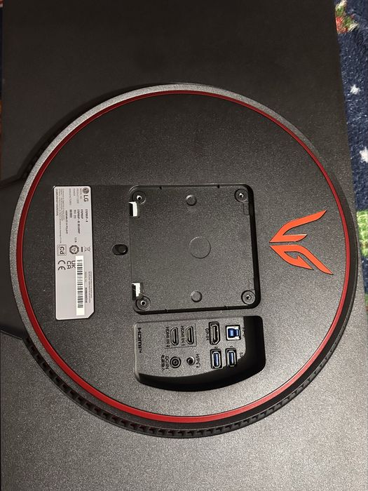 Monitor LG UltraGear 27” 2K 180Hz IPS Garanție ~1 an