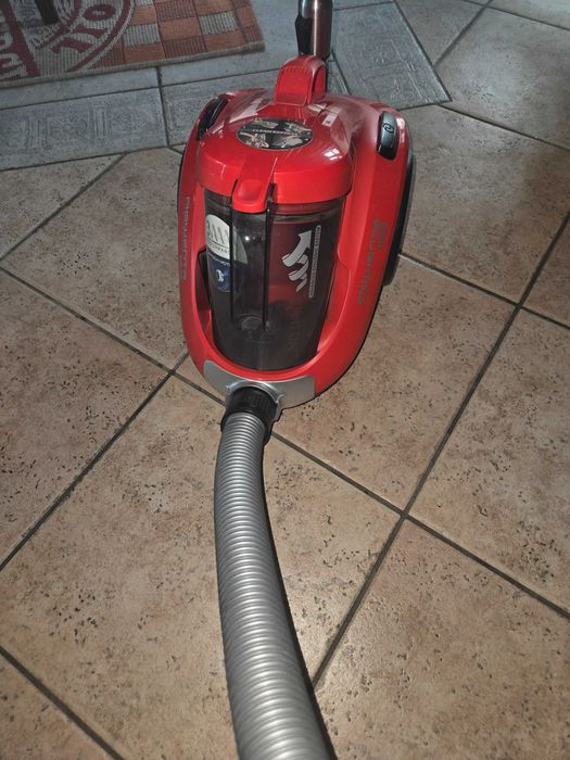 Прахосмукачка Rowenta compact power cyclonic