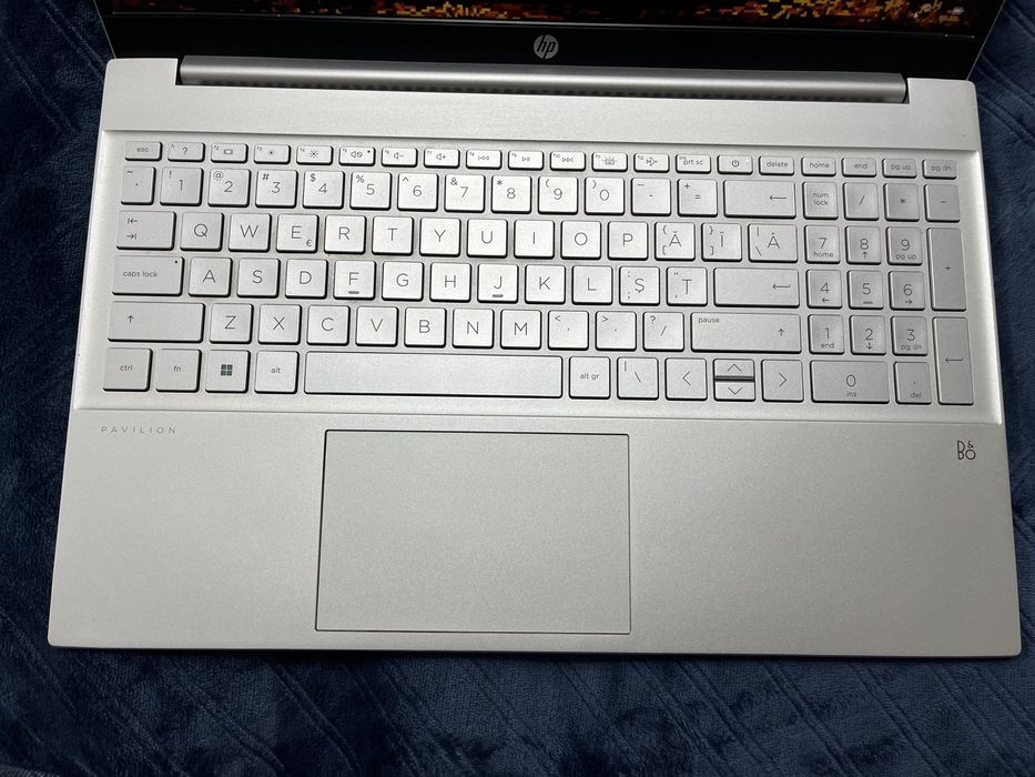 Laptop HP Pavilion 15-eh1xxx – Performant și ca nou
