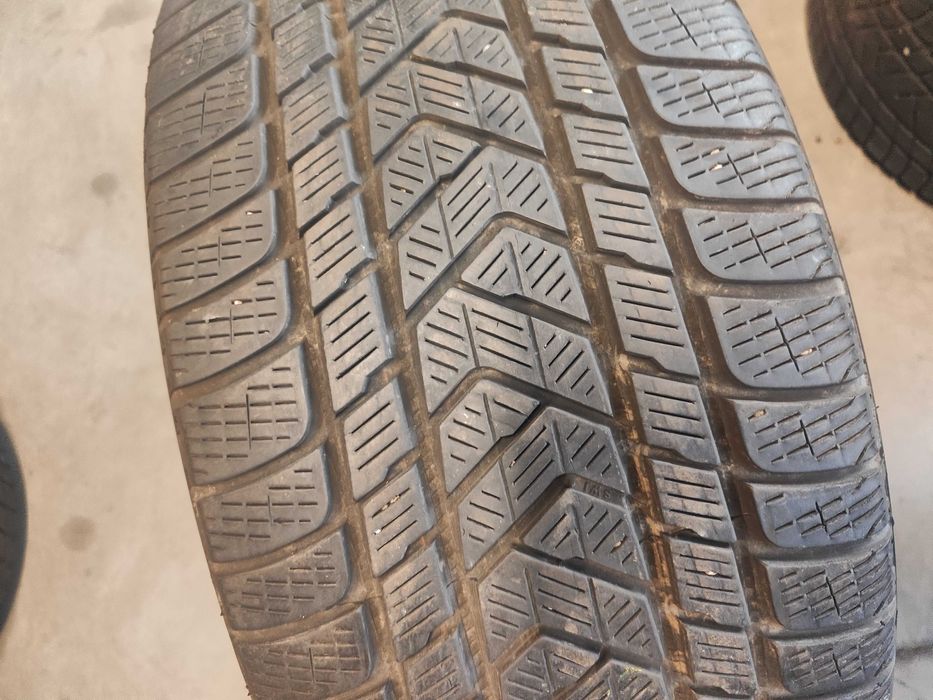 4бр. зимни гуми 265/45/20-295/40/20 Pirelli спорт пакет