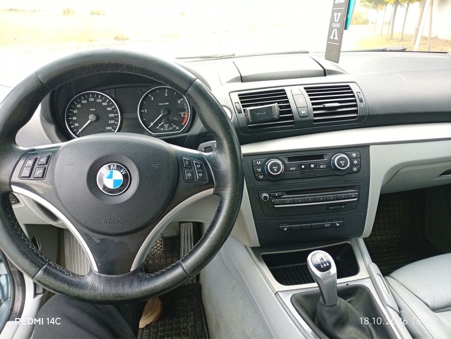 BMW Seria 1 2009 — imagine 5