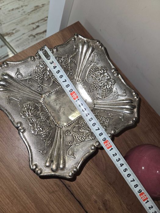 Ваза и поставка за 5 евро