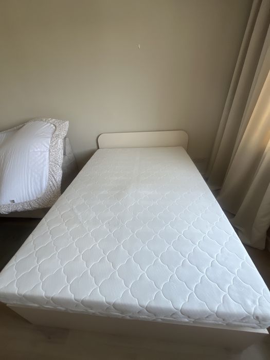 Продам матрас 140/200