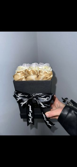 Aranjamente florale satin