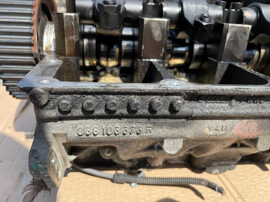 Chiulasa completa Volkswagen Passat B6 2.0 TDI 140 CP BMP