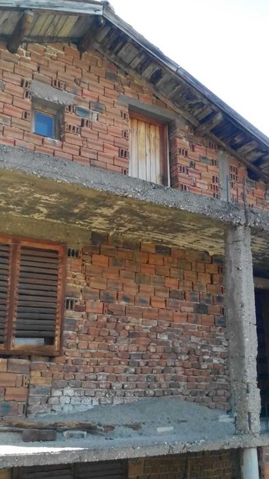 Продавам Вила село Боровец