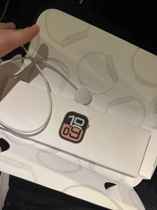 Apple Watch 10 42 mm 100% акб