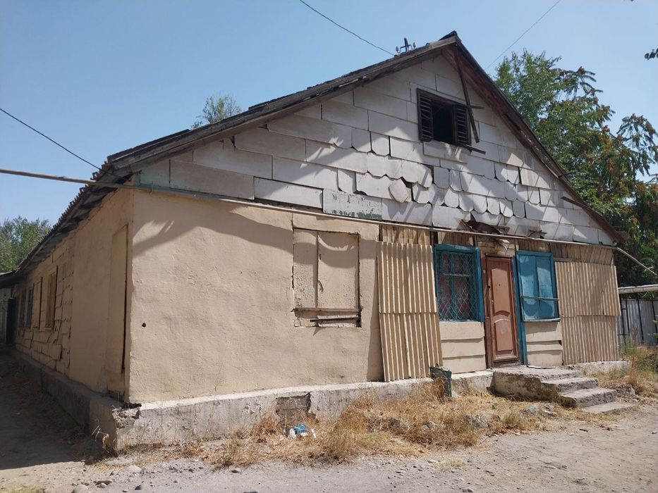 Продаётся в Ташкенте СРОЧНО ДЁШЕВО коммерческая недвижимость