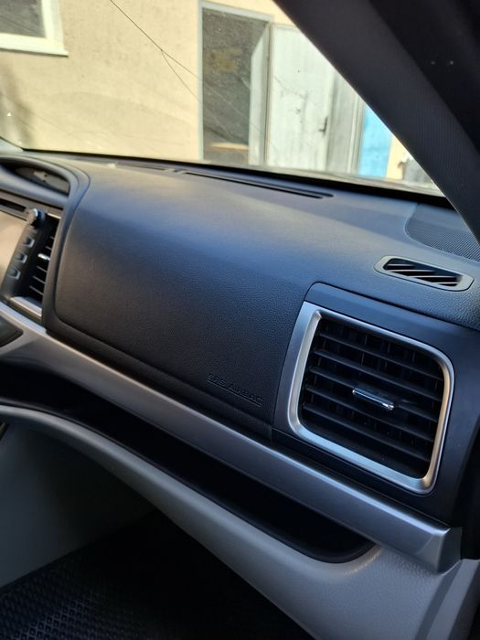 Перетяжка панели автомобиля