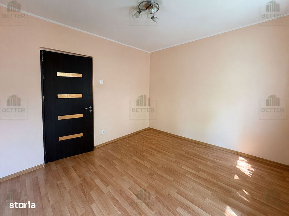 Apartament 2 camere de renovat, zona Titan – aproape de metrou