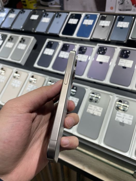 iPhone 15 pro 256 78%