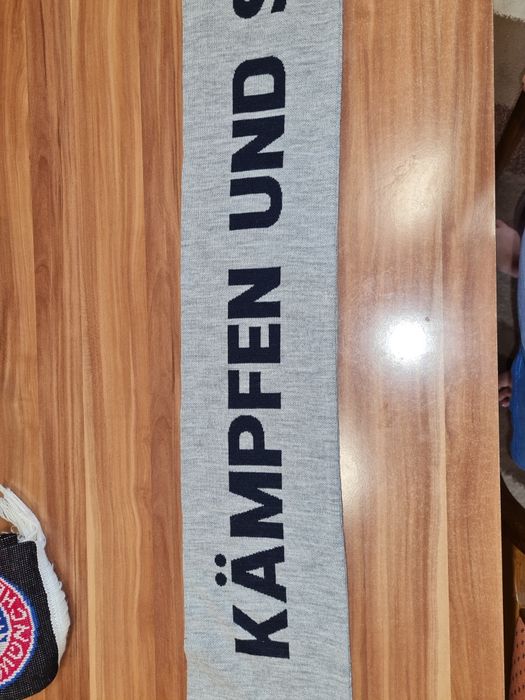 Юбилеен подаръчен шал на Audi