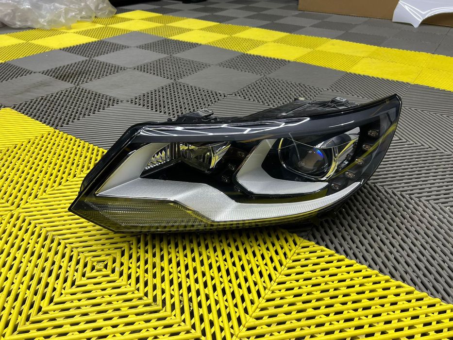 Фар за Фолсваген Тигуан