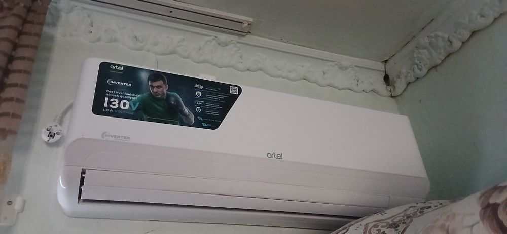 Kanditsioner bor sotiladi narxi 3 milion olganimga 1 yil bolmadi hali