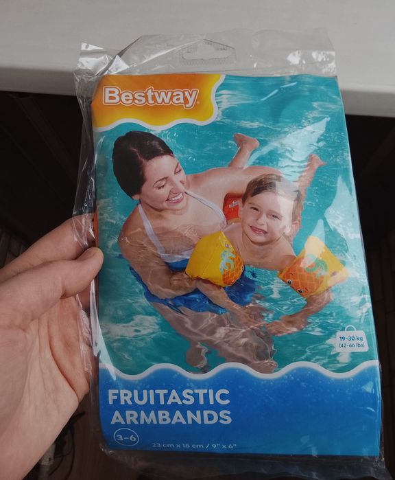 Продам одна пара нарукавников для плавания