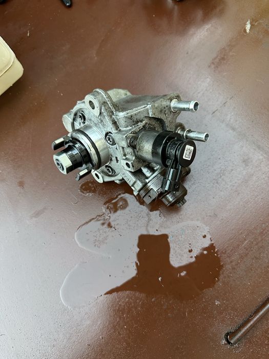 POMPĂ de injectie  BOSCH iveco Daily 3.0