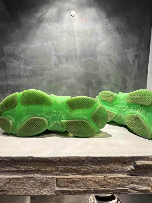 КАТО НОВИ Balenciaga Triple S Green 100% оригинални