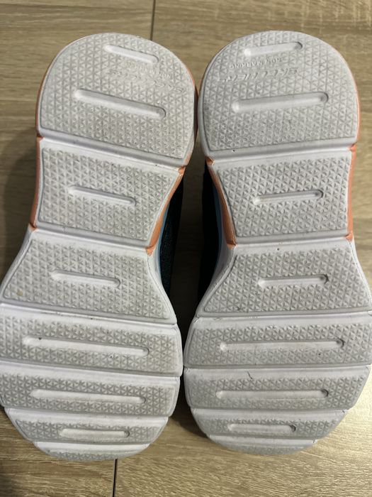 Детски маратонки skechers 29 номер