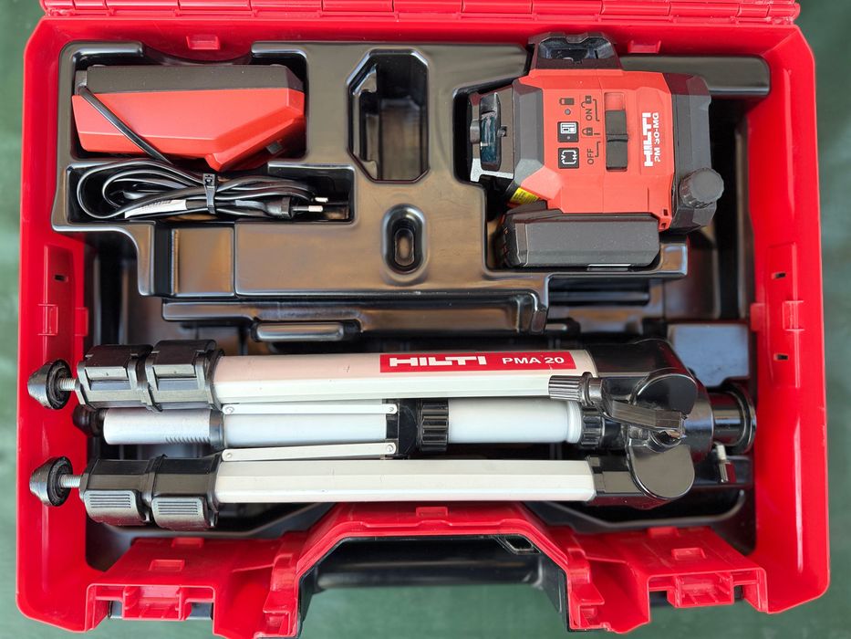 Hilti PM 30-MG лазерен нивелир + батерия 5.5Ah + статив PMA 20