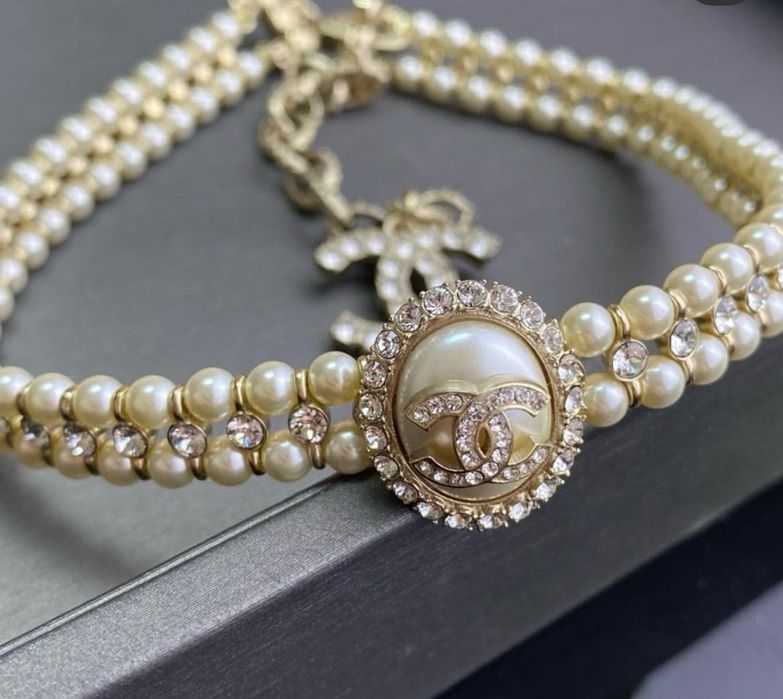 Дамски бижута CHANEL