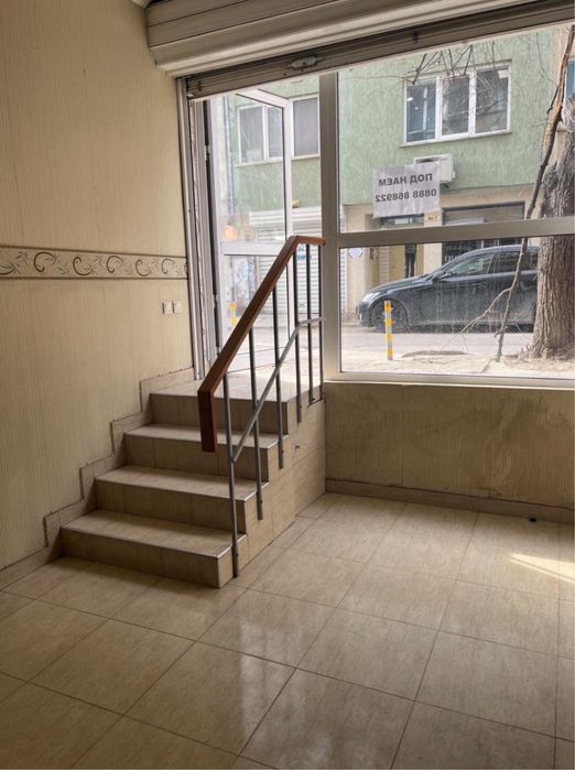 Дава се под наем Магазин в Варна, Базар Левски - 17 кв.м за 248.88 € - Снимка #4