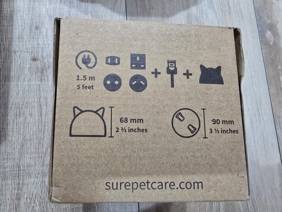 Чисто нов смарт комплект за котки SureFlap Cat Flap Connect + HUB (в кутия)