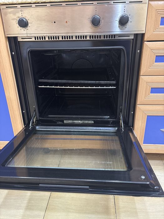 Духовка электрическая б/у