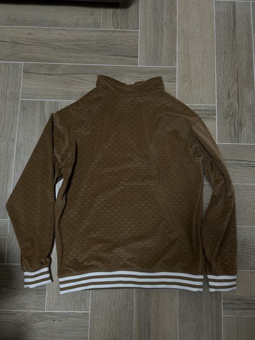 Adidas  горница