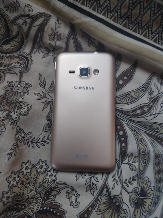 Продам samsung galaxy j 120f